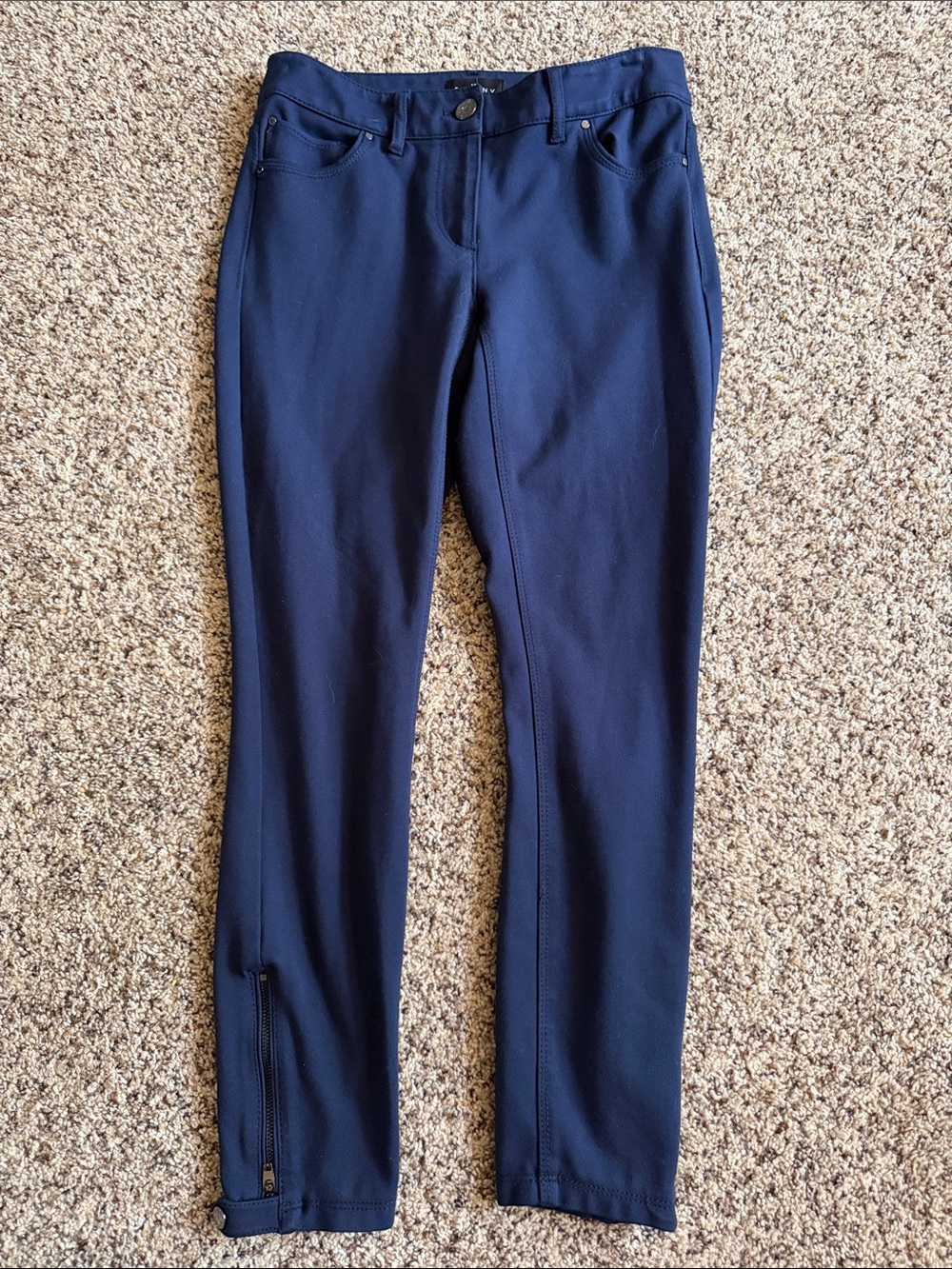 White House Black Market The Skinny Ankle Pants in Navy Blue